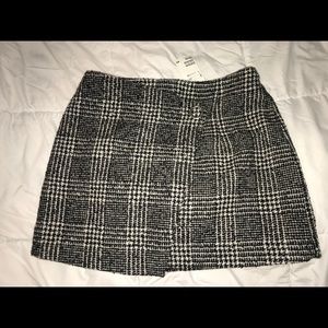Plaid/ tweed H&M skirt